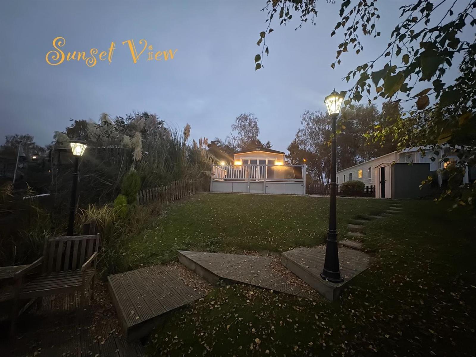 Tattershall Lakes Sunset View Caravan Lakeside, Hot Tub, Garden, Private Fishing Peg & Wifi Extérieur photo