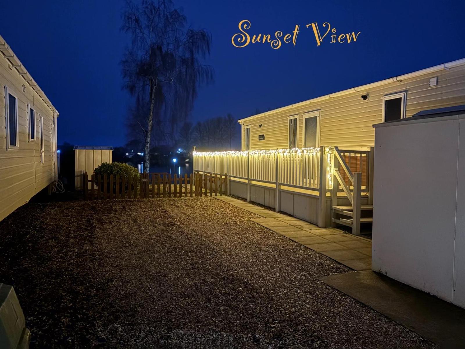 Tattershall Lakes Sunset View Caravan Lakeside, Hot Tub, Garden, Private Fishing Peg & Wifi Extérieur photo