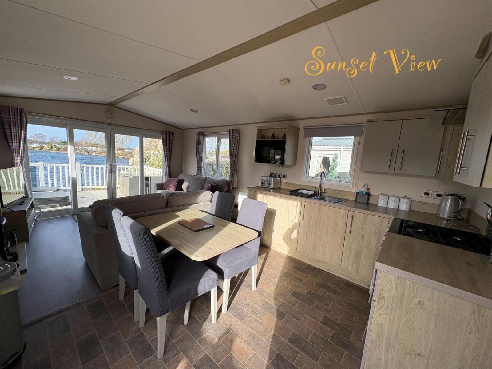 Tattershall Lakes Sunset View Caravan Lakeside, Hot Tub, Garden, Private Fishing Peg & Wifi Extérieur photo